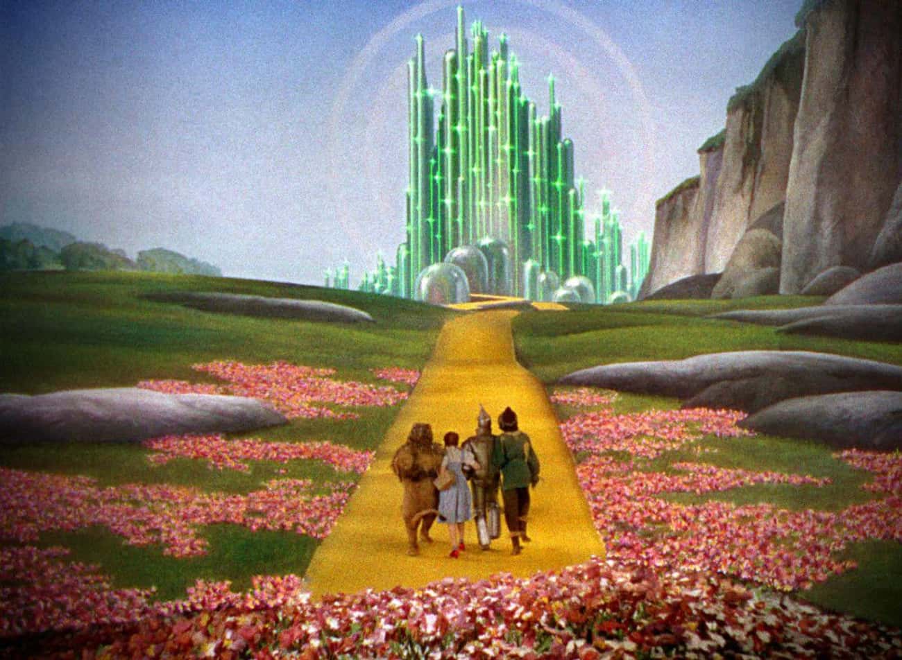 The Land Of Oz Is A Parallel Dimension In 'The Wizard Of Oz'