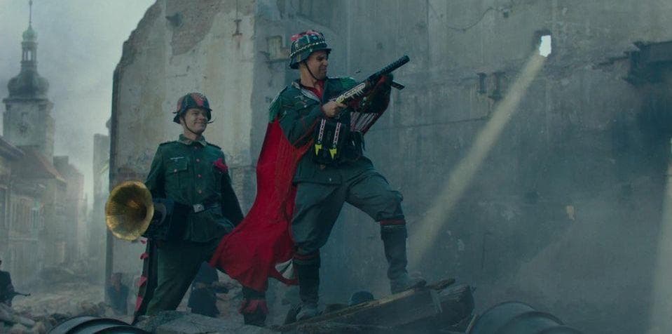 Impressive Costume Details Fans Noticed In War Movies