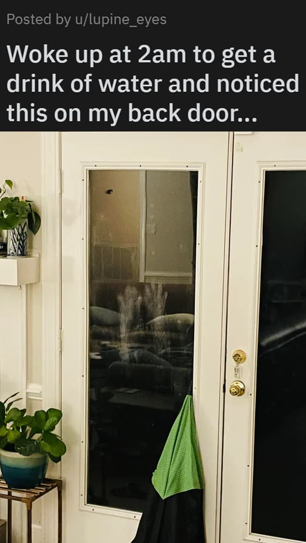 20 Weirdly Frightening Images That Made It Hard To Sleep This Week