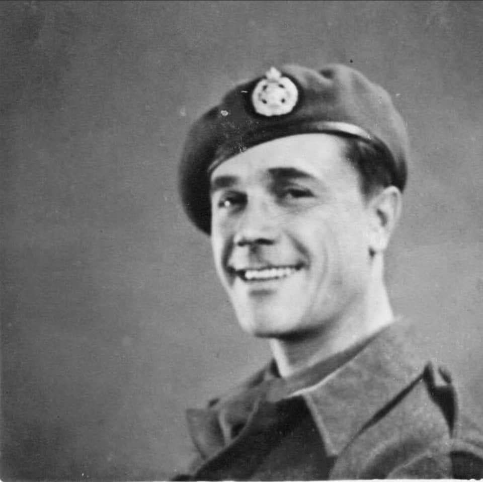 Weird History Readers Are Sharing Throwback Photos Of Their ...