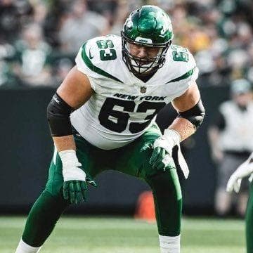 The 25+ Tallest NFL Players Right Now, Ranked