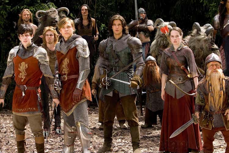 Craziest Theory That Links Harry Potter to Narnia Is… Rooted in Facts