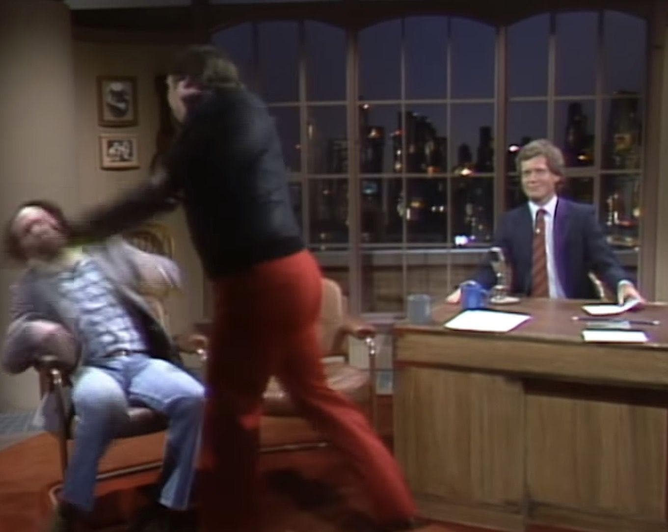 Jerry Lawler Slaps Andy Kaufman On 'Late Night with David Letterman'