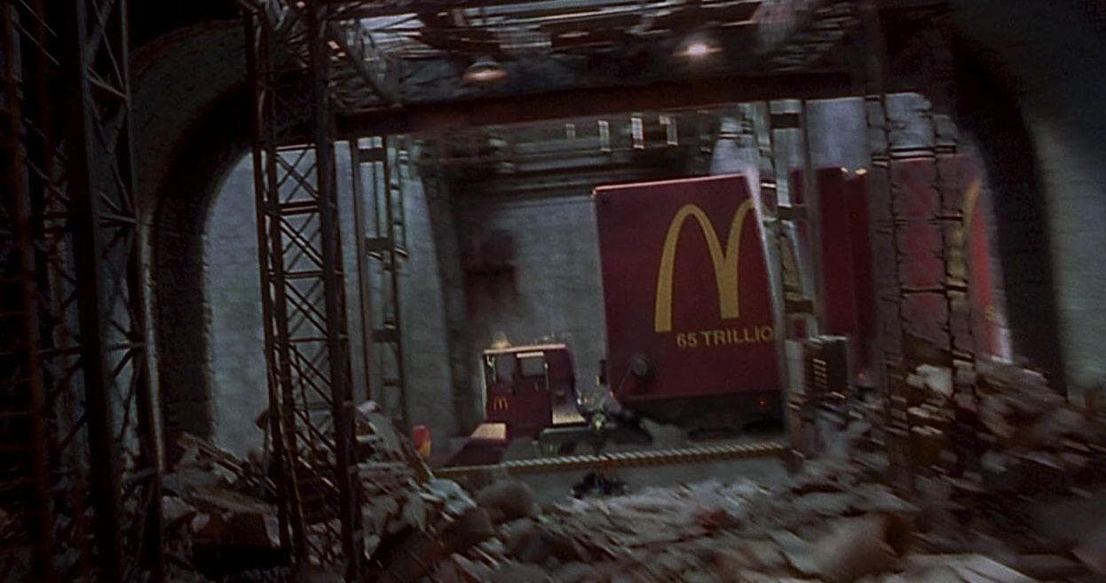 Small Details From 'The Fifth Element' That We Finally Noticed