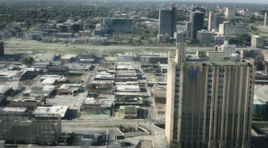 The AT&T Building Is The Only Standing Building For A Reason