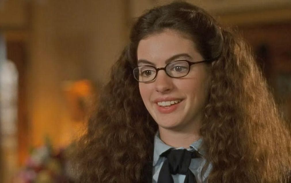 Девчонки 2012. Ботаник жаждут стать девушками. Ботаники в фильмах. Ботаник жаждут стать девушками. Сереал "13 причин почему?".