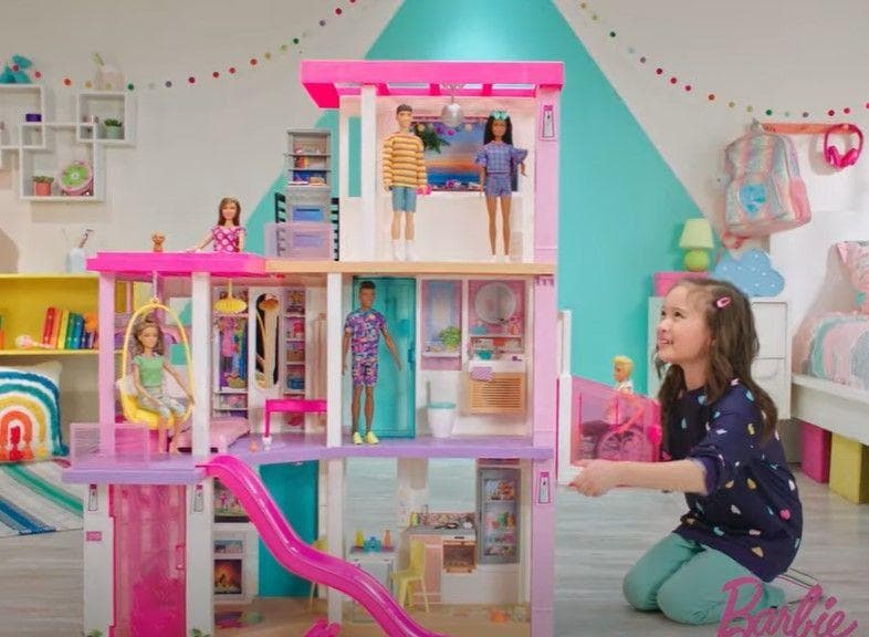 Deluxe barbie dream house deals