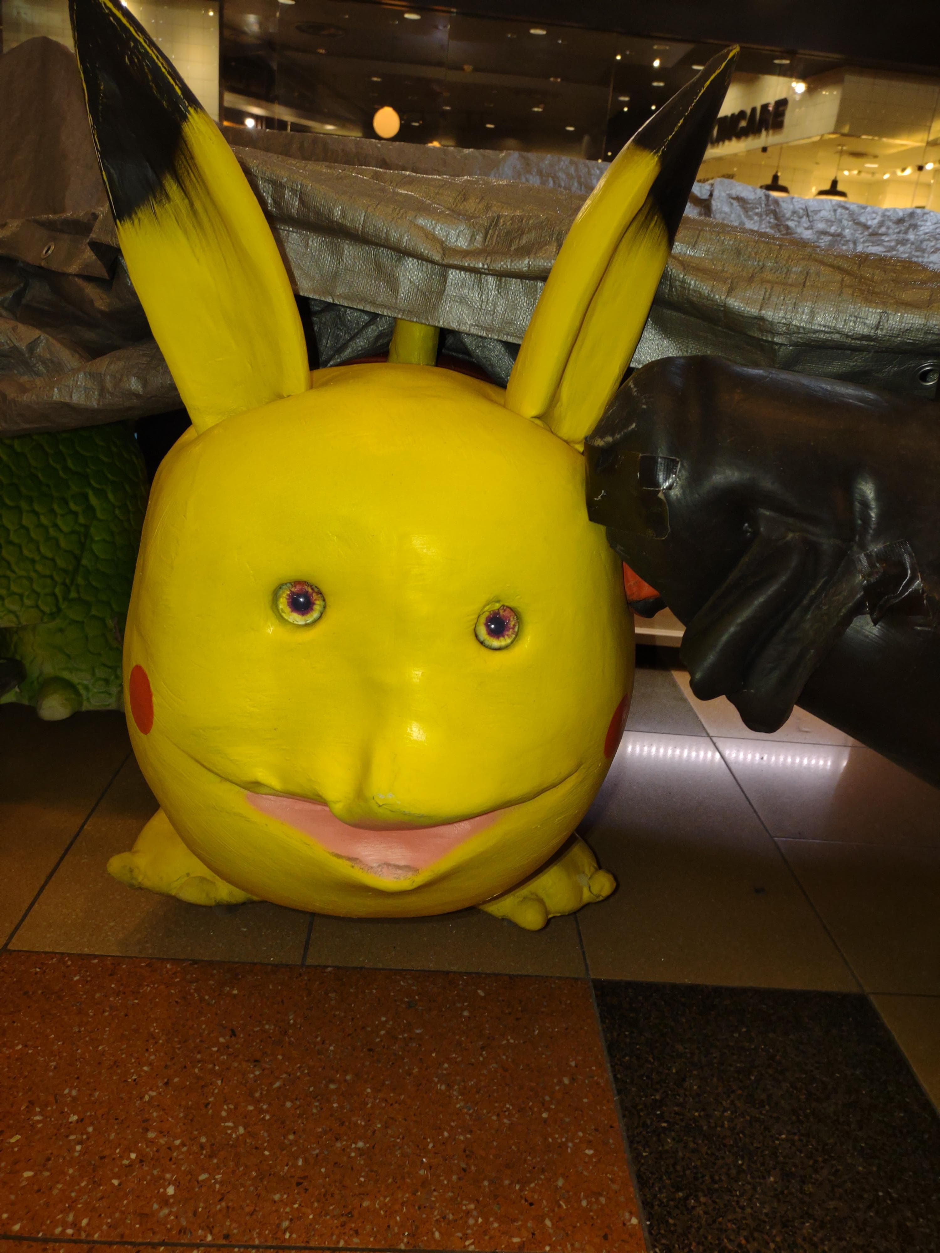 21 Mildly Disturbing Pictures That Unlocked New Fears The Longer We ...