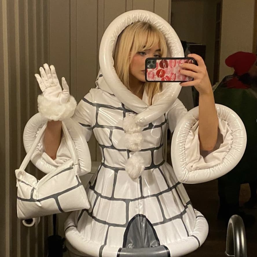 The 20+ Hottest Sabrina Carpenter Photos, Ranked