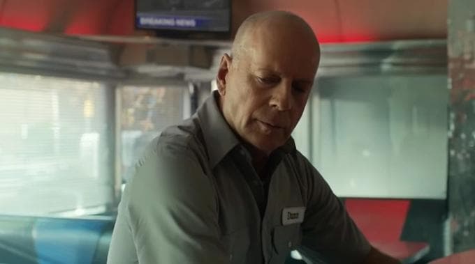9 Times M. Night Shyamalan's Marketing Campaigns Were More Creative ...