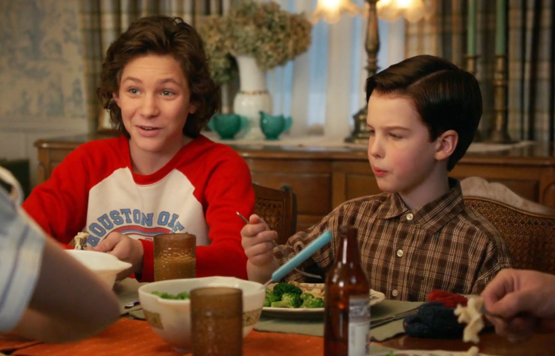 13 East Texas Easter Eggs In ‘Young Sheldon’ That Only Locals Would Notice