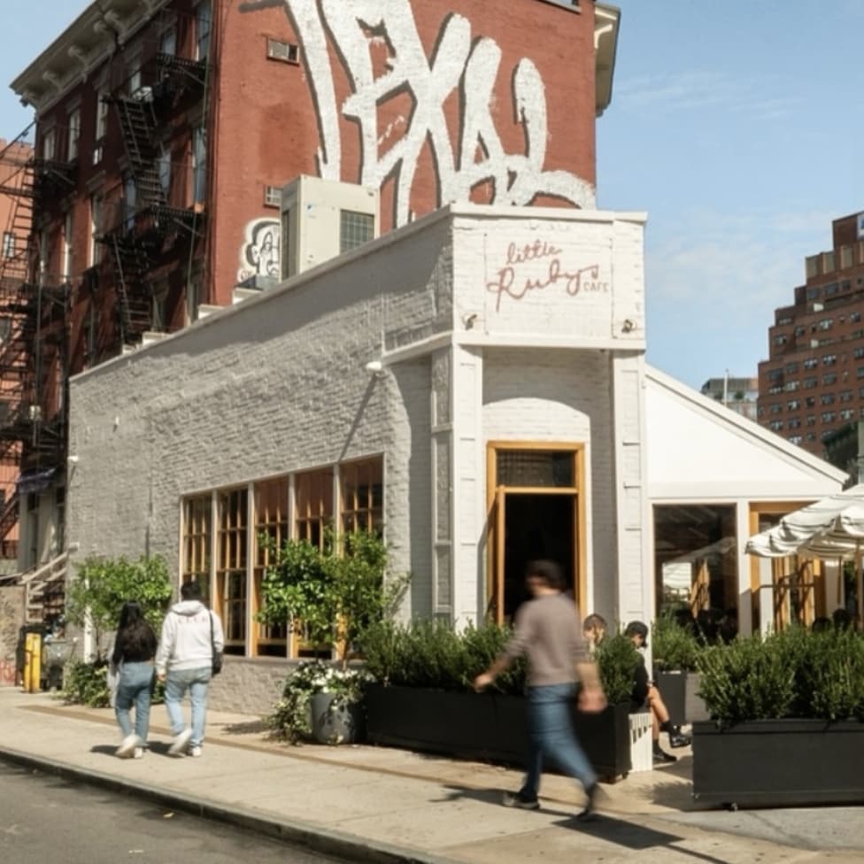 15 Best New York Restaurants To Spot A Celeb