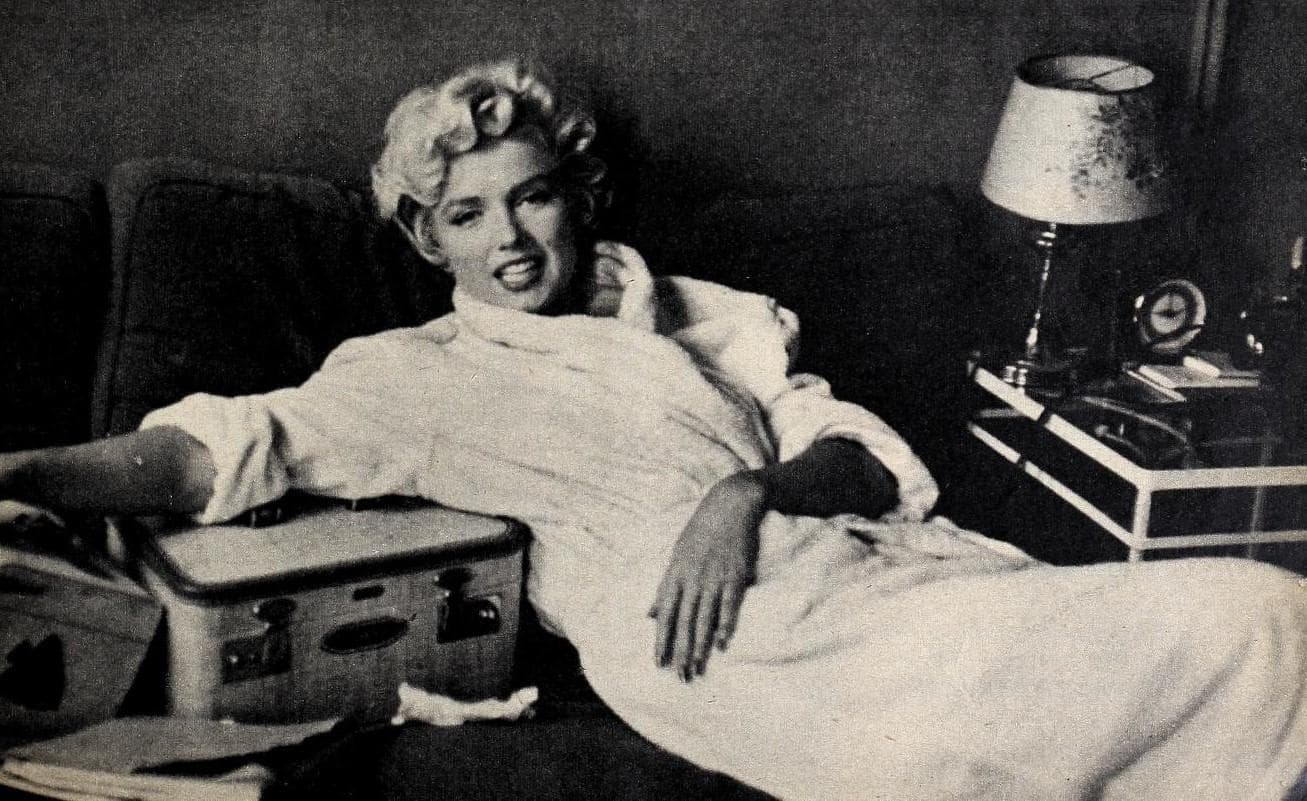 A Day In The Life Of Marilyn Monroe