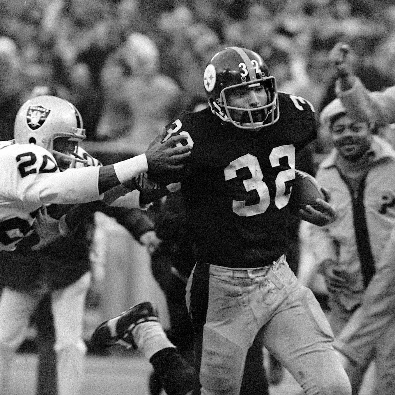 The 50+ Best Athletes Who Wore Number 32, Ranked By Fans