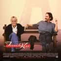 Meg Ryan, Kevin Kline, Jean Reno   French Kiss is a 1995 American romantic comedy film directed by Lawrence Kasdan and starring Meg Ryan and Kevin Kline.