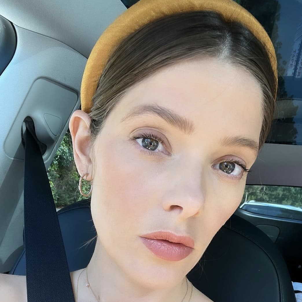 The 100+ Most Beautiful Brunette Women, Ranked By Fans