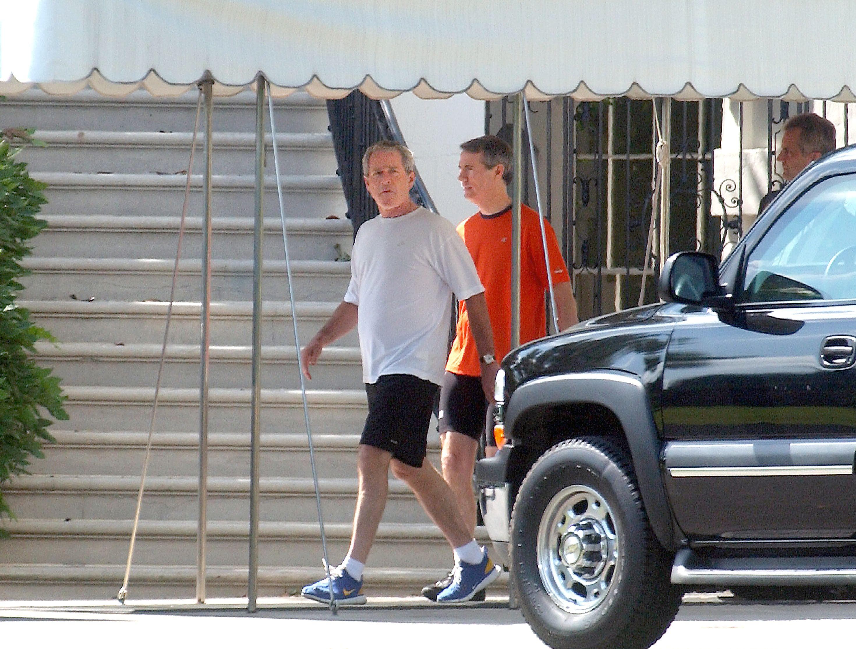 13 Photos Of Presidents Hanging Out In Casual Clothes