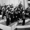 Big band, Jazz   The Glenn Miller Orchestra was a swing/jazz big band formed by Glenn Miller in 1937.