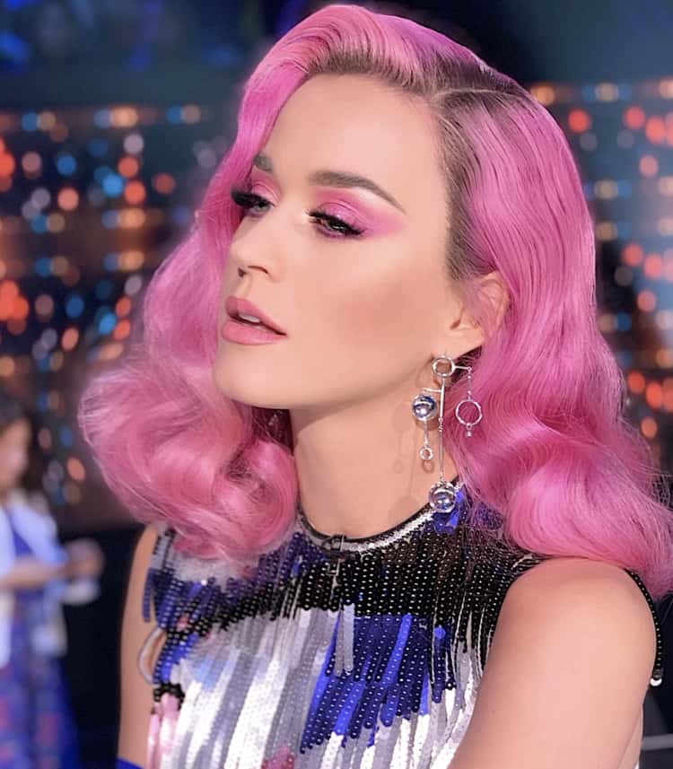 9 Stars with Pink Hair: Pretty in Pink Celebrities