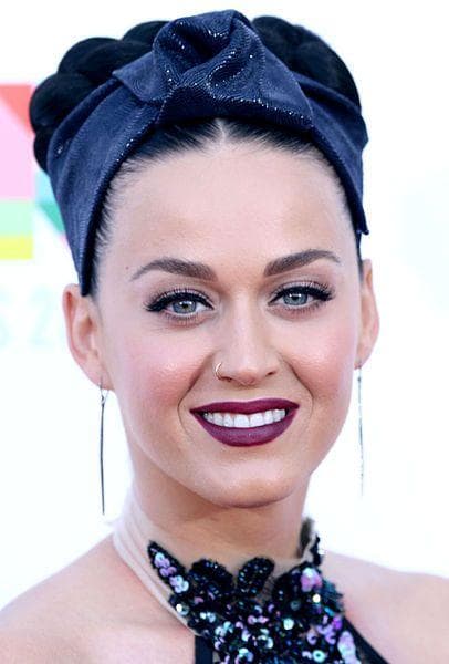 LipSyncing List of Videos of Celebrities Caught Lip Syncing During