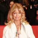 age 73   Goldie Jeanne Hawn is an American actress, film director, producer, and occasional singer.