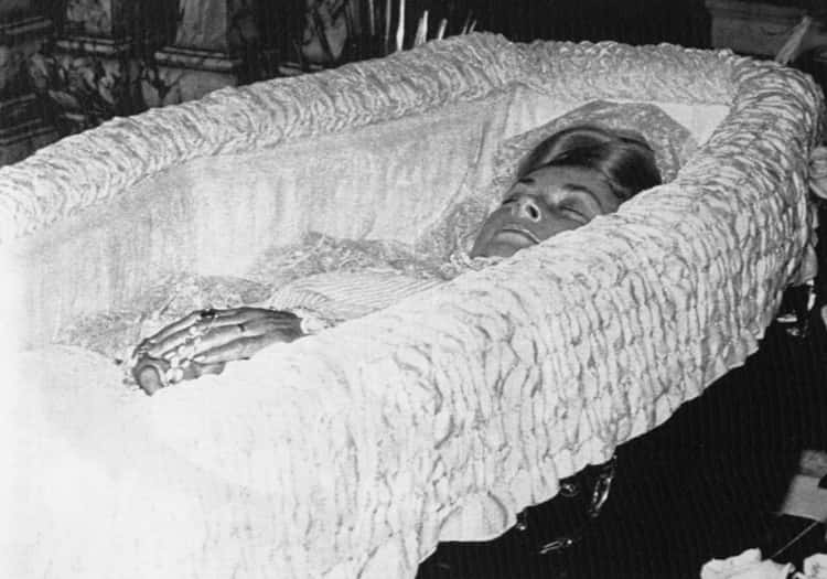 famous people lying in casket