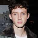 Troye Sivan is listed (or ranked) 621 on the list Every Band & Musician Who Has Performed on Saturday Night Live