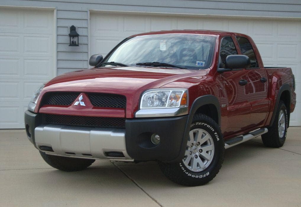 Download All Mitsubishi Truck Cars List Of Popular Mitsubishi Trucks With Pictures Yellowimages Mockups