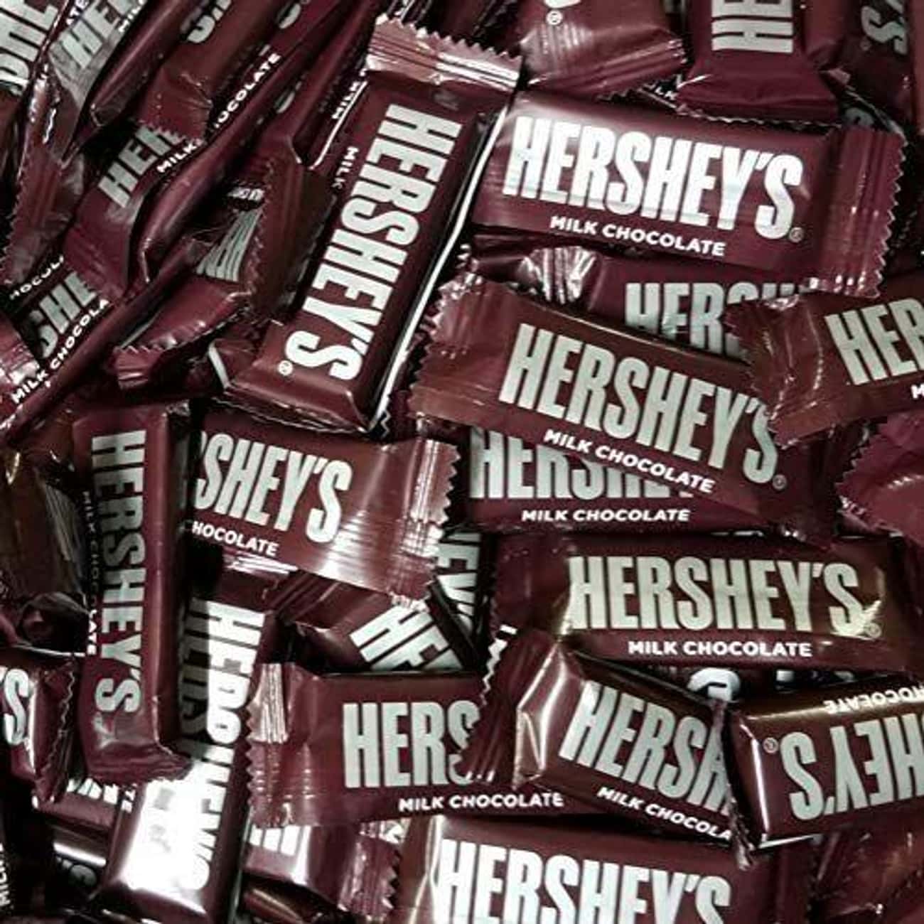 Шоколад hersheys купить. Шоколад ХЕРШИС. Батончик Hershey s. Hershey шоколад. Конфеты Hershey's.