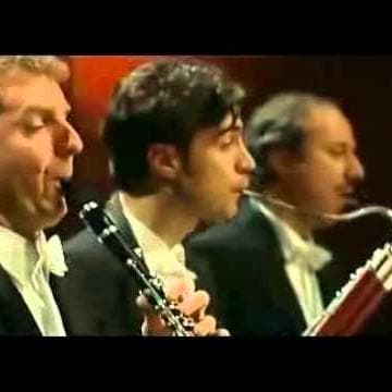 Famous Female Harpists List of Top Female Harp Players