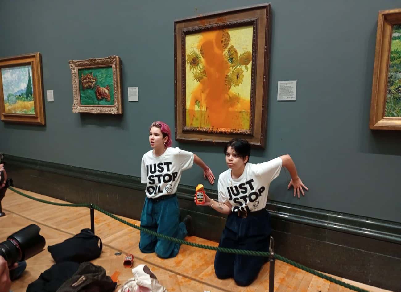 Environmentalists Vandalized Van Gogh's 'Sunflowers' Painting With Tomato Soup To Protest Oil
