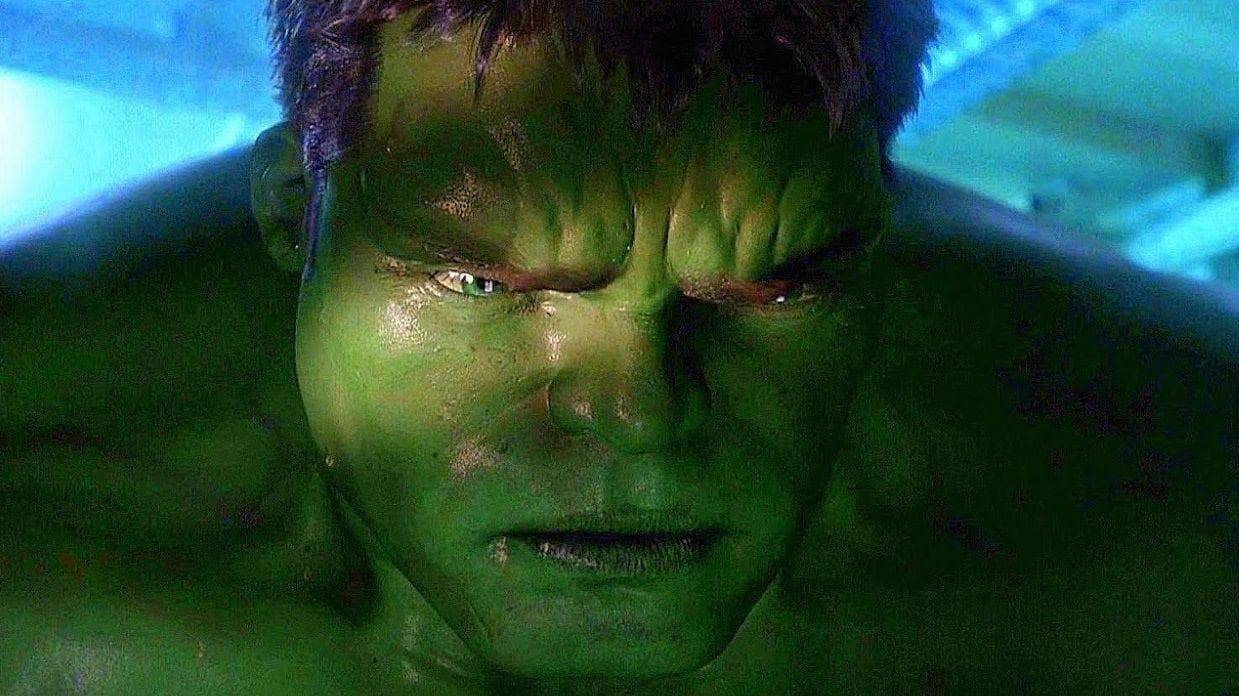 Невероятный халк 2003. Халк мстители 1 мелковат. Клип халк. Невероятный халк 2003. Халк 2008 брюс бэннер.