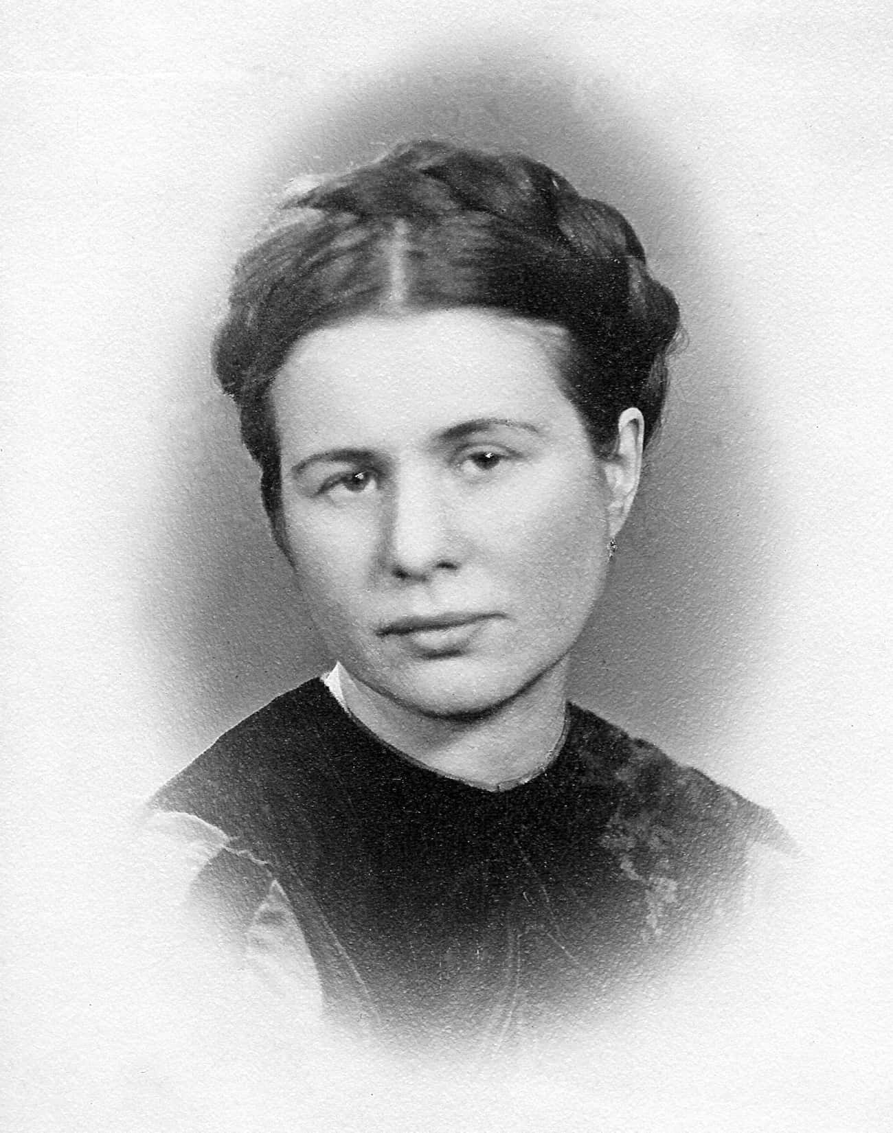 Social Worker Irena Sendler Transported Children Out Of The Warsaw Ghetto And Gave Them New Identities