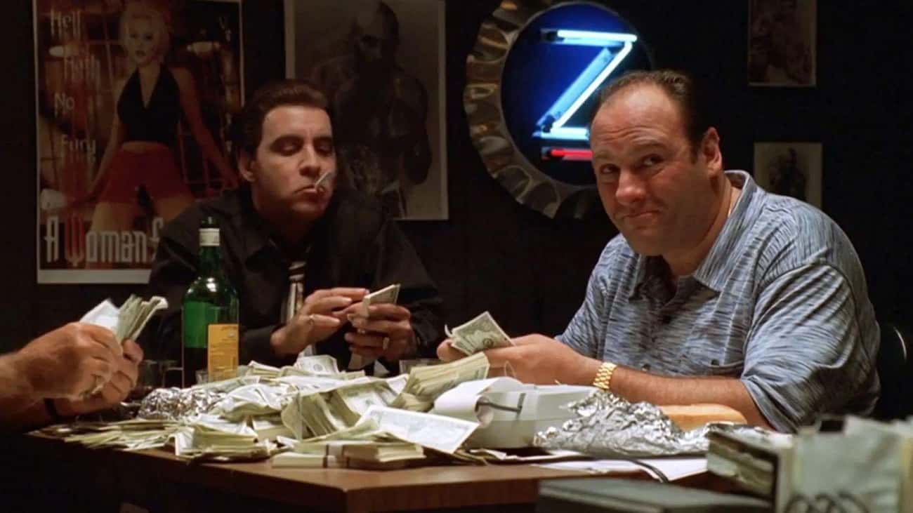 James Gandolfini Gave His 'Sopranos' Castmates
$33,000 Each After Settling An HBO Contract Dispute