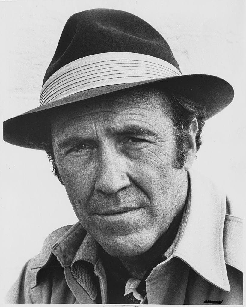 25+ Famous Celebrities Born With Cleft Lips