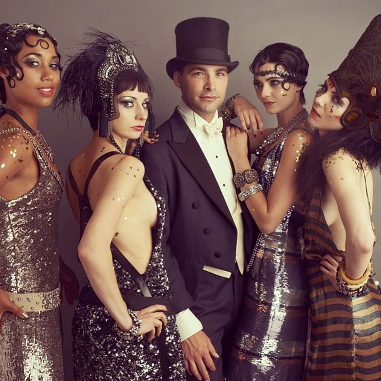 Jay Gatsby and 1920s Flappers