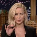 Jennifer Lawrence on Random Super Famous Celebrities Who Somehow Have No Idea How Internet Works