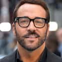 age 53   Jeremy Samuel Piven is an American actor and producer.