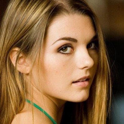 Hot New Zealand Actresses, with Photos