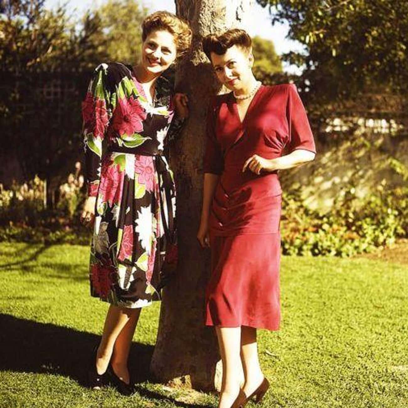 Joan Fontaine & Olivia de Havilland
