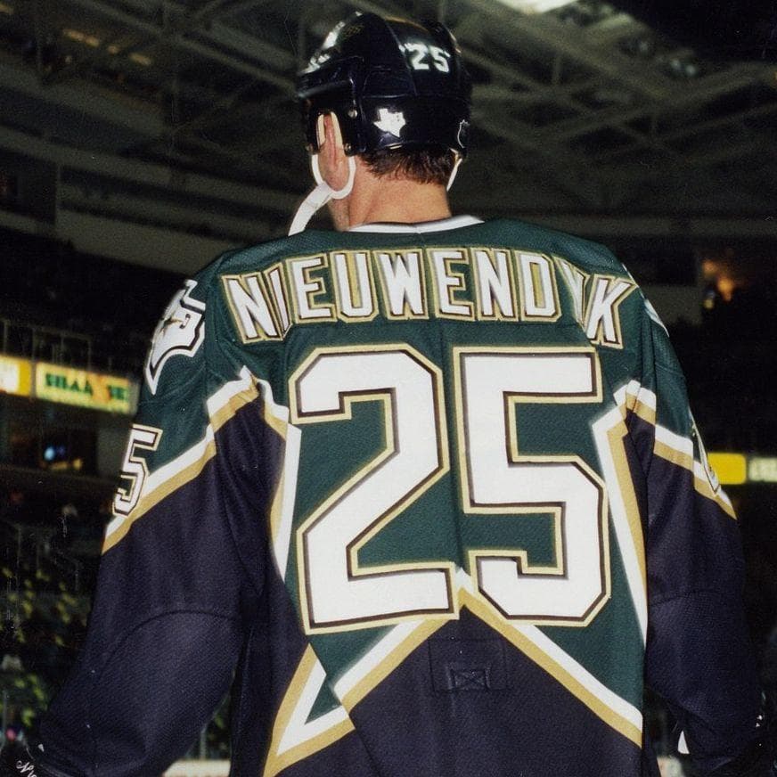 The Best Athletes Who Wore Number 25, Ranked By Fans