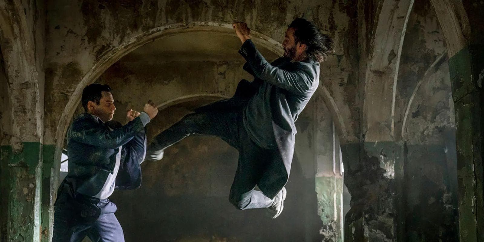 Jonathan Groff Described Reeves As Many Contradictions, All At Once
