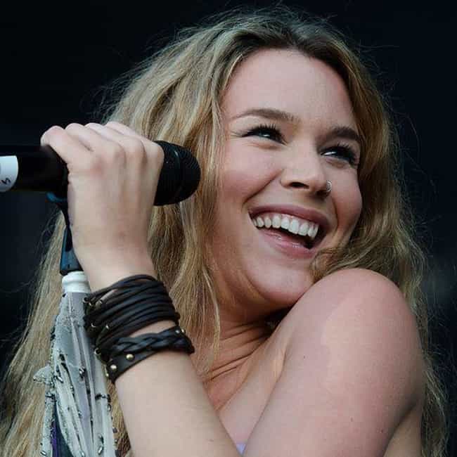The Most Attractive Female Rock Singers Ranked By Fans