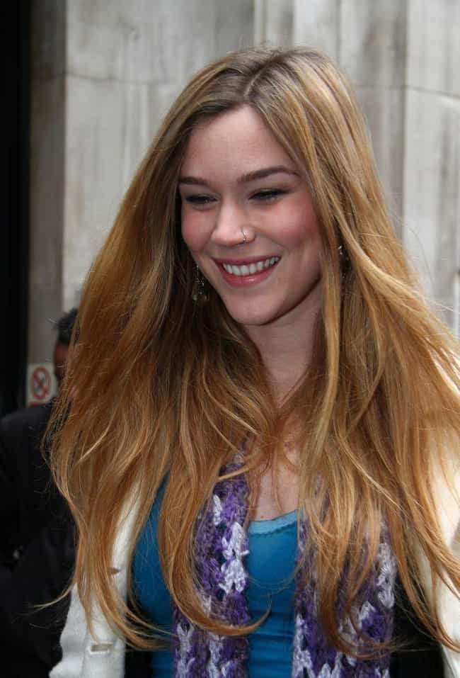 26 Celebrities With Nose Piercings