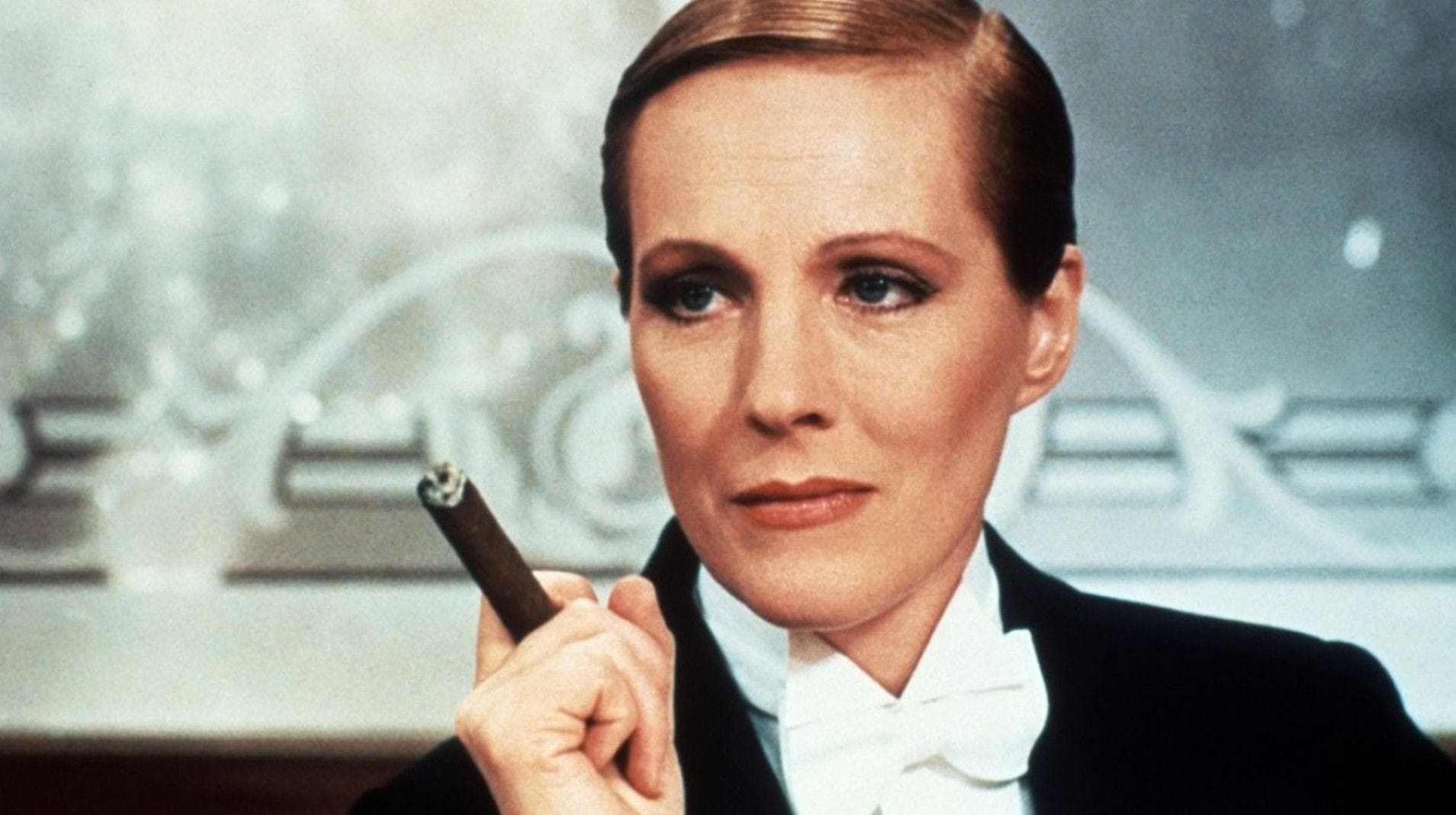 did julie andrews smoke cigarettes 'Mary Poppins' Actress Dotrice Remembers Walt Disney, 14 Actors Who Went Full