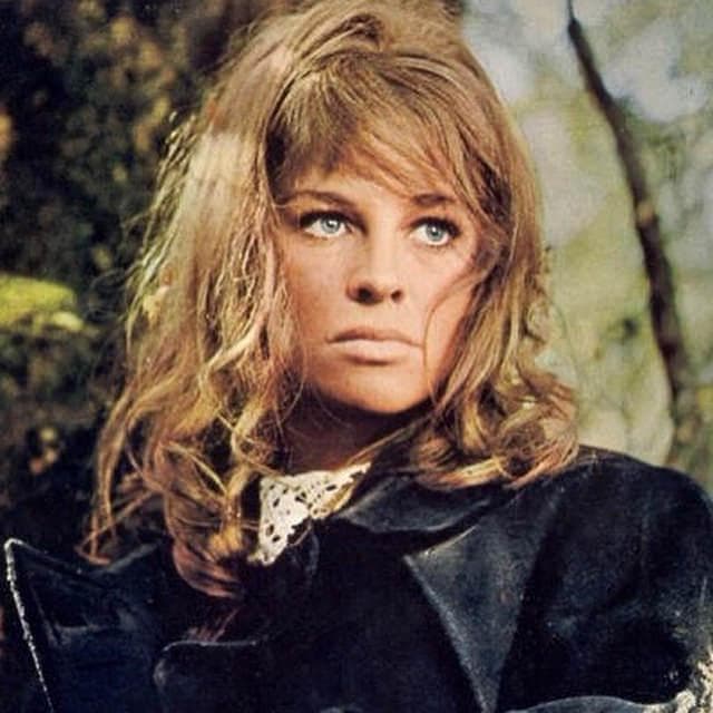 Classic Beauties From The '60s & '70s, Ranked by Fans (Page 9)