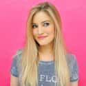 iJustine on Random Best Unboxing Channels On YouTub
