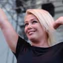 Synthpop, New Wave, Pop music   Kim Wilde is an English pop singer, author, DJ and television presenter who burst onto the music scene in 1981 with her debut single "Kids in America", which reached number two in the...