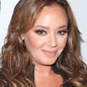 age 48   Leah Marie Remini is an American actress and comedian. She is best known for her role as Carrie Heffernan on The King of Queens.