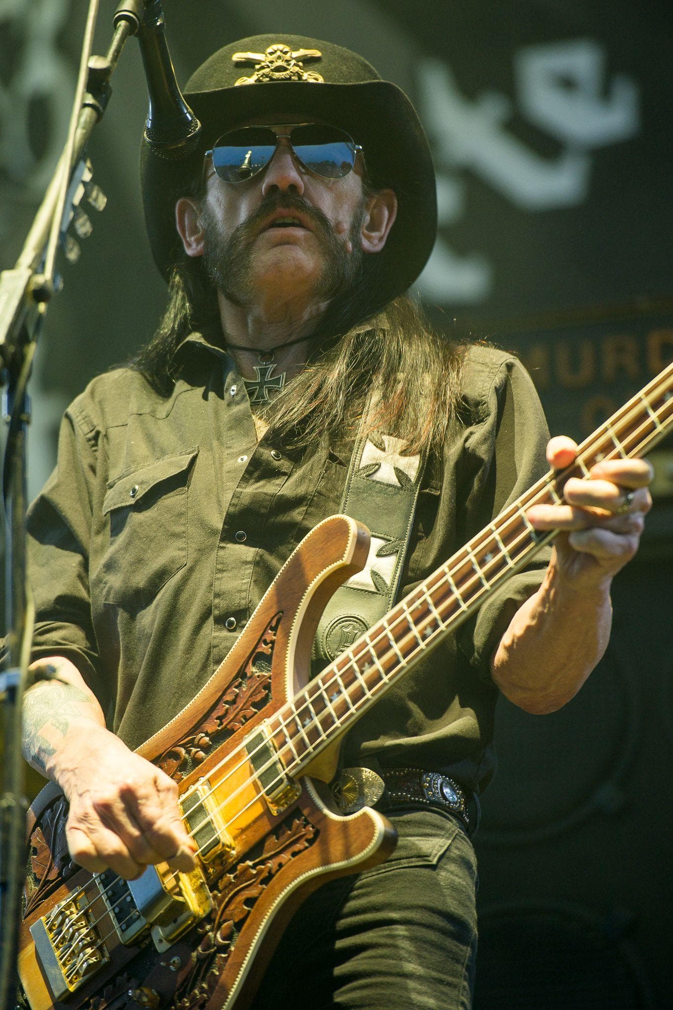 12 Rockers That Were Fired From Bands For Partying Too Damn Hard